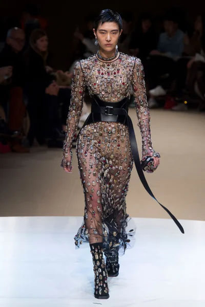 Look 31
